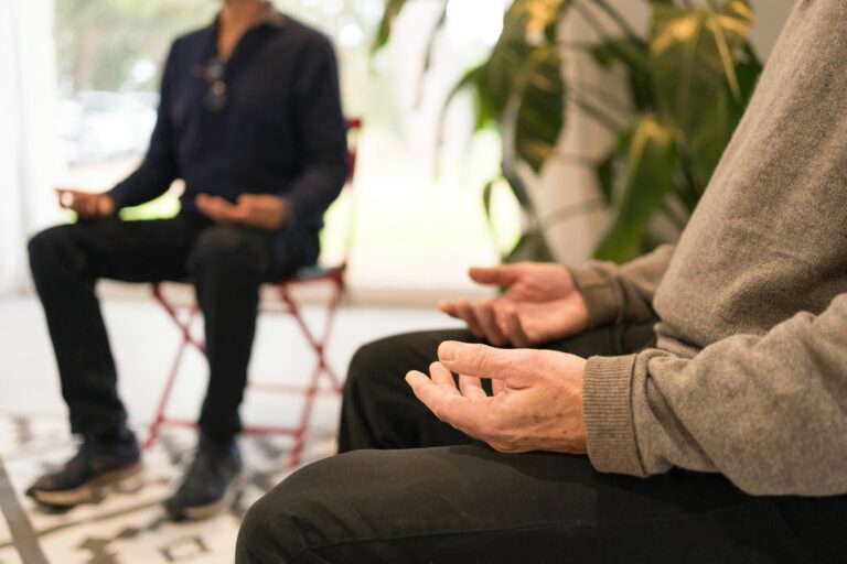 anais authelain - constellations - mains 2